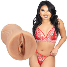 Load image into Gallery viewer, Signature Strokers Cindy Starfall Pocket Pussy
