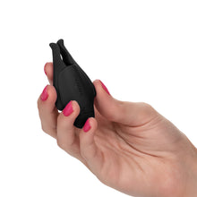 Load image into Gallery viewer, Rechargeable Nipplettes Vibrating Nipple Clamps
